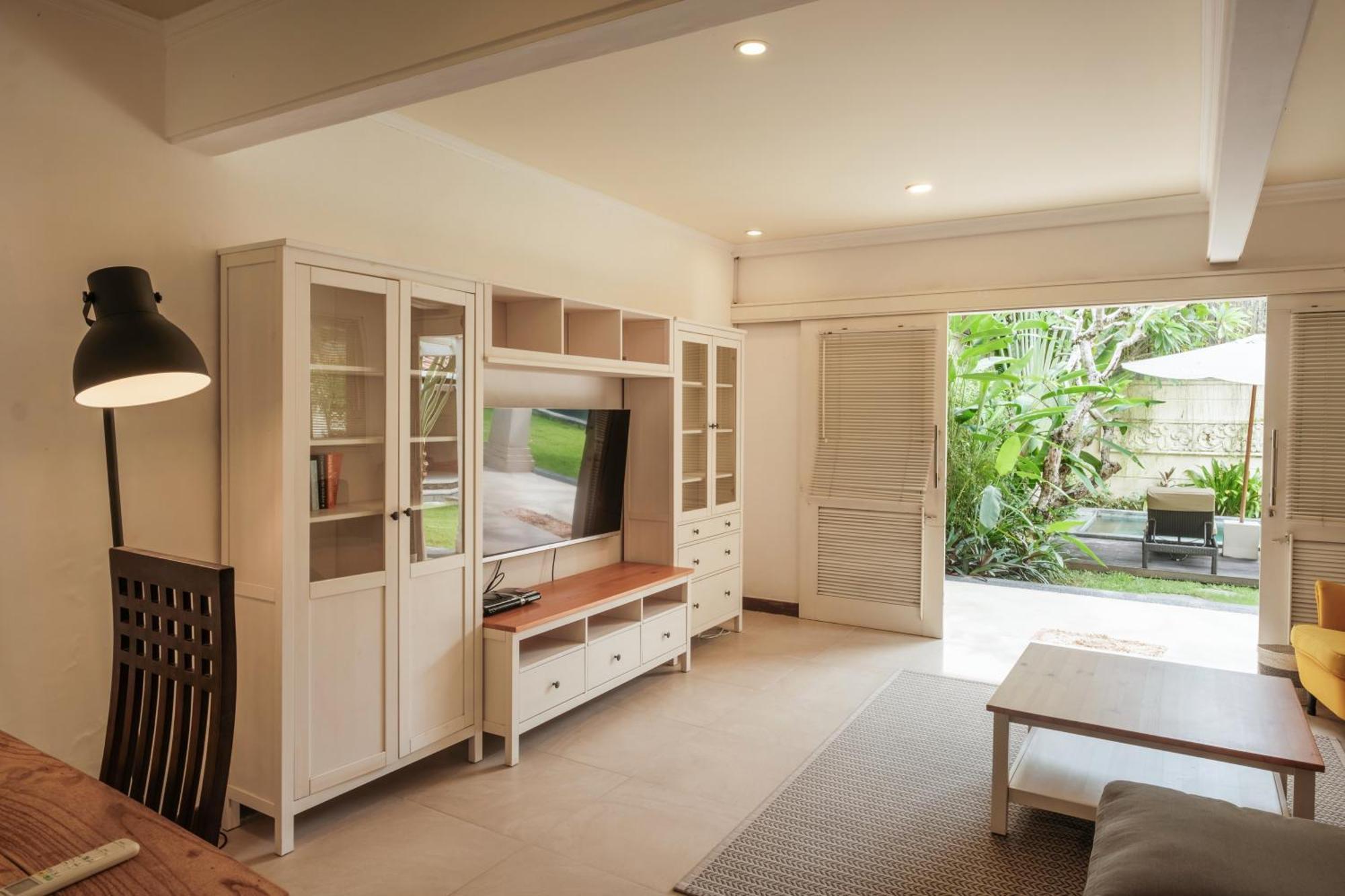 Uma Lima Villa Batu Belig - Close To The Beach Чангу Экстерьер фото